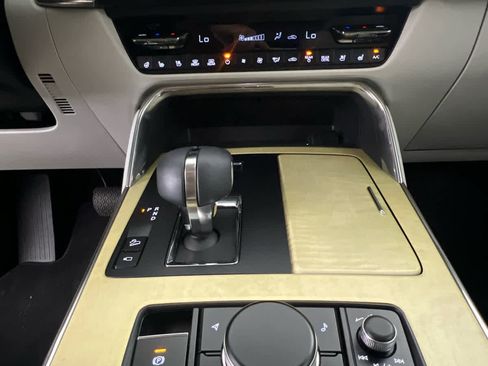 Certified 2024 MAZDA CX-90 3.3 Turbo S w/ Premium Plus AWD/4WD image 16