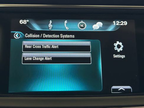 Used 2018 Buick Enclave Essence FWD image 49