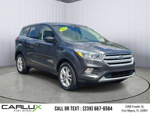 Used 2019 Ford Escape SE AWD/4WD image 1