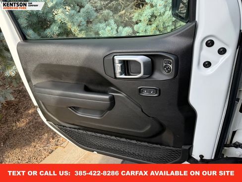 Used 2025 Jeep Wrangler Unlimited Rubicon image 19