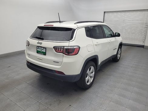 Used 2019 Jeep Compass Latitude w/ Cold Weather Group AWD/4WD image 9