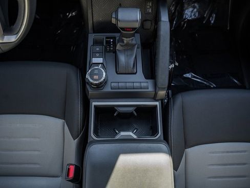 Used 2024 Toyota Tacoma TRD Sport image 30