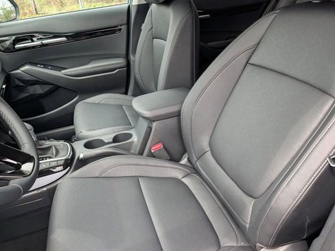 New 2026 Kia Seltos EX FWD image 23
