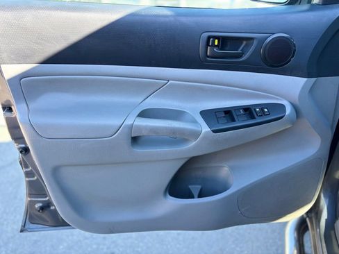 Used 2013 Toyota Tacoma Base w/ Convenience Pkg image 8