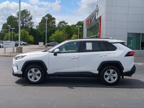 Used 2019 Toyota RAV4 XLE w/ All Weather Liner Package AWD/4WD image 6