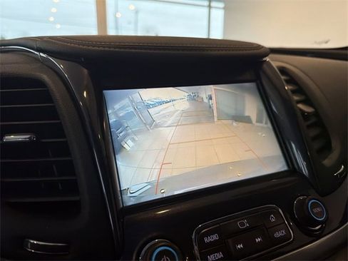 Used 2018 Chevrolet Impala LT image 25