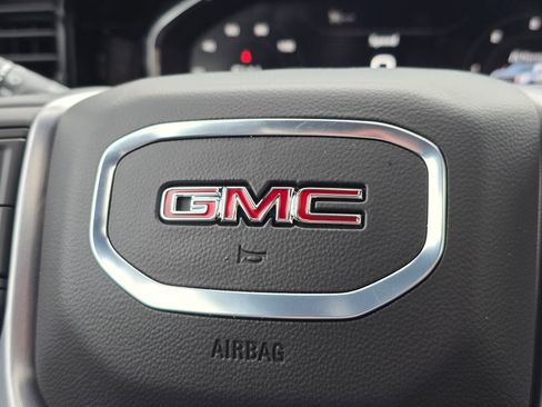 New 2025 GMC Sierra 3500 SLT w/ SLT Premium Package image 33