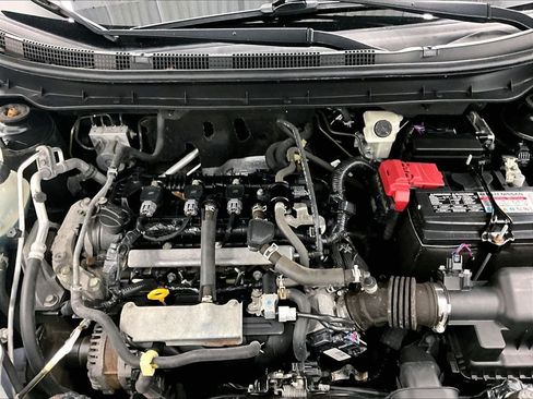 Used 2022 Nissan Kicks S FWD image 32