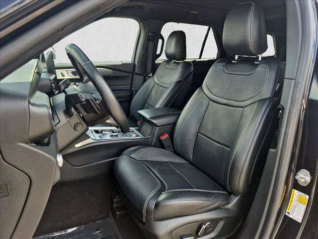 Used 2020 Ford Explorer ST w/ ST Street Pack AWD/4WD image 17