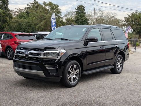Used 2024 Ford Expedition Limited image 7