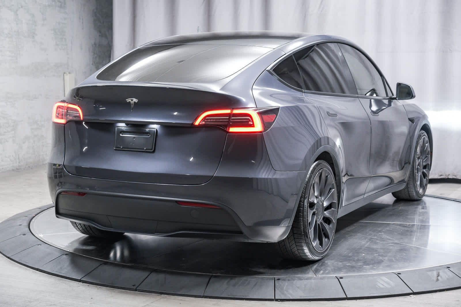 Used 2022 Tesla Model Y Performance AWD/4WD image 4