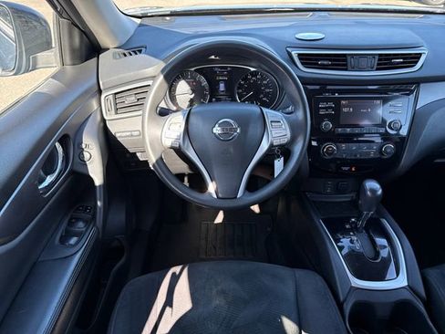 Used 2016 Nissan Rogue S w/ Appearance Package image 29