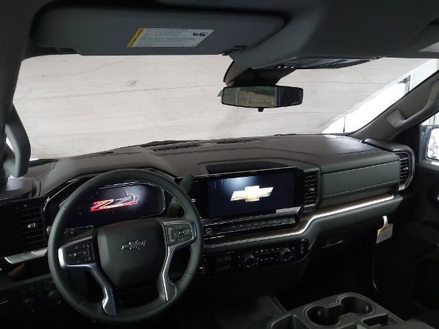 New 2026 Chevrolet Silverado 1500 RST w/ Dark Appearance Package AWD/4WD image 5