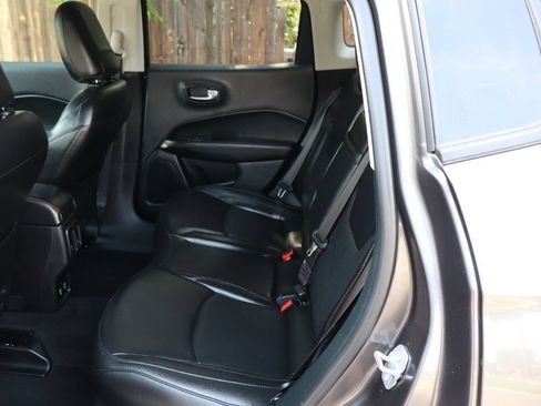 Used 2019 Jeep Compass Limited AWD/4WD image 20