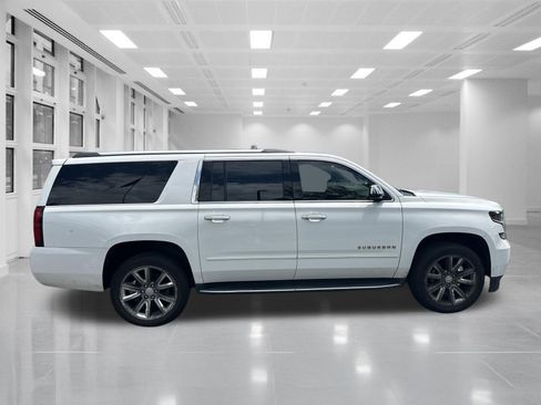 Used 2018 Chevrolet Suburban Premier RWD image 4