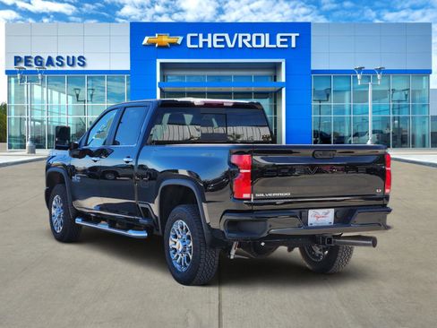 New 2026 Chevrolet Silverado 2500 LT w/ Z71 Chrome Sport Edition image 4