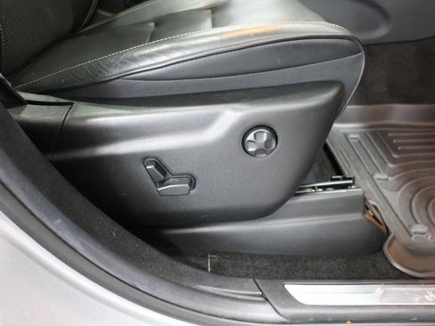 Used 2014 Jeep Grand Cherokee Overland AWD/4WD image 22