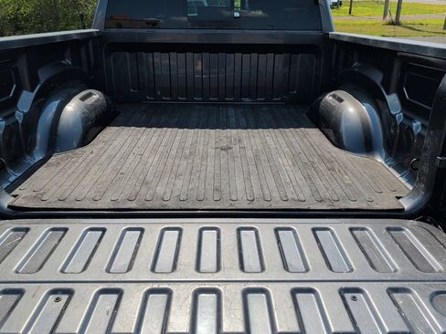 Used 2021 RAM 1500 Laramie w/ Sport Appearance Package AWD/4WD image 10