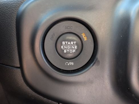 Used 2020 Jeep Wrangler Unlimited Sport S AWD/4WD image 24