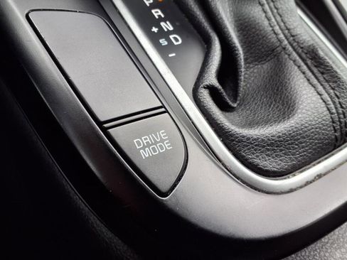 Used 2023 Kia Soul LX w/ LX Technology Package FWD image 15