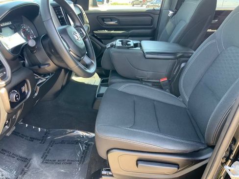 Used 2025 RAM 1500 Warlock AWD/4WD image 15