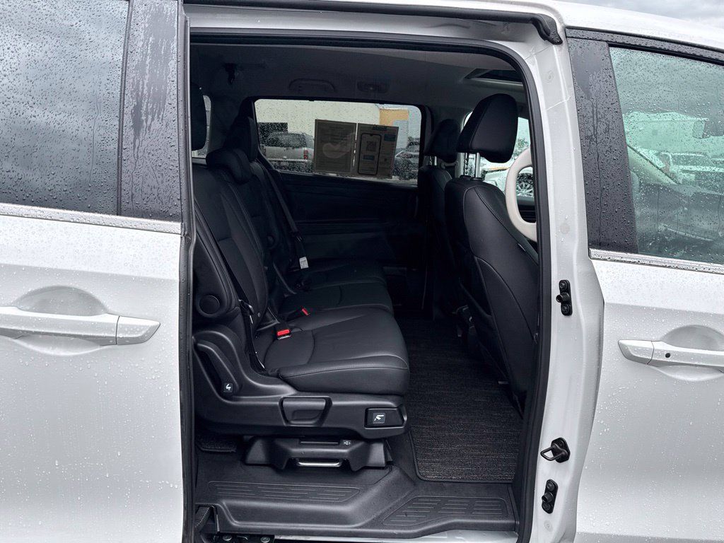 Certified 2026 Honda Odyssey EX-L image 37