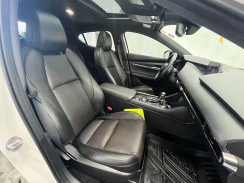 Used 2021 MAZDA MAZDA3 Premium Plus image 12