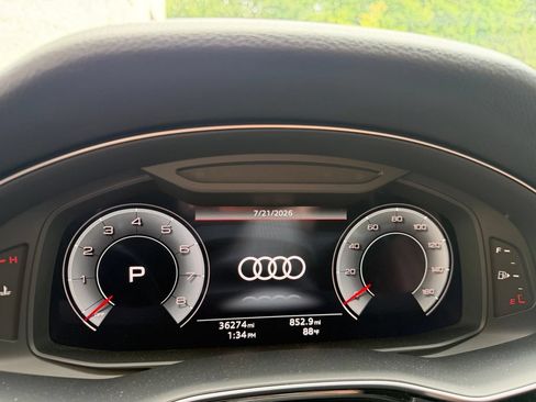 Used 2023 Audi Q7 2.0T Premium Plus w/ Premium Plus Package AWD/4WD image 2