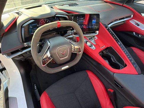 Used 2024 Chevrolet Corvette Z06 RWD image 3