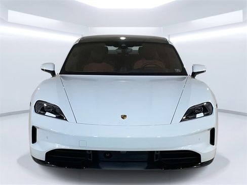 New 2026 Porsche Taycan GTS image 10