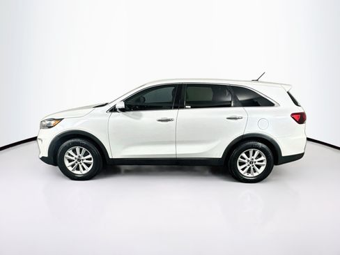 Used 2020 Kia Sorento LX FWD image 4