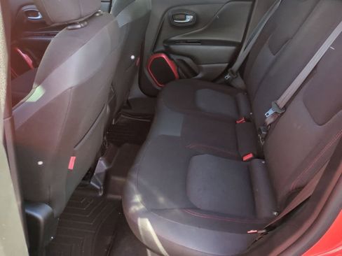 Used 2017 Jeep Renegade Trailhawk image 19