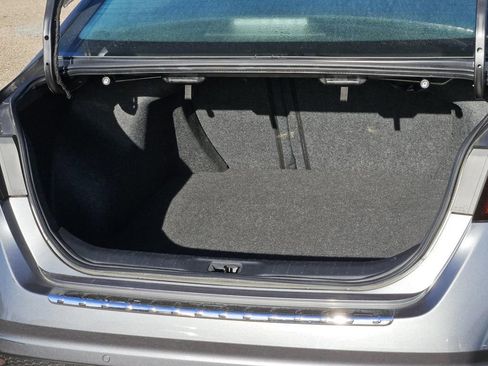 Used 2022 Nissan Altima 2.0 SR image 9