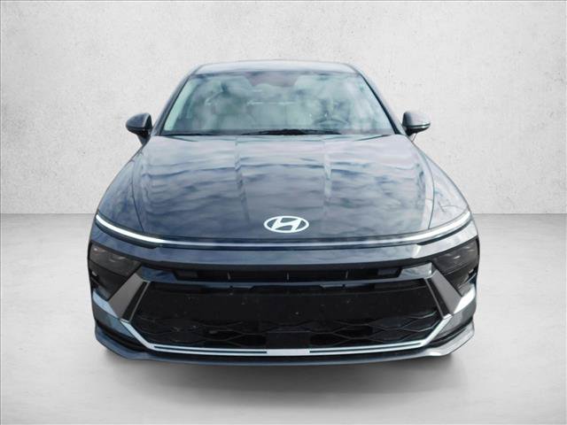 Used 2025 Hyundai Sonata SEL FWD image 2