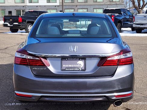 Used 2017 Honda Accord EX image 8