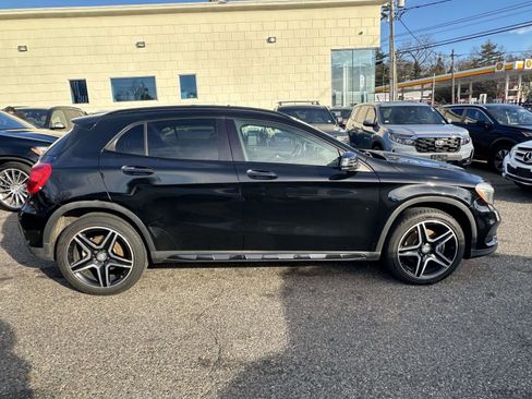 Used 2017 Mercedes-Benz GLA 250 4MATIC image 2