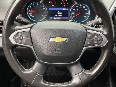Used 2020 Chevrolet Traverse LT image 14