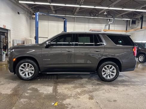 Used 2021 Chevrolet Tahoe Premier AWD/4WD image 3