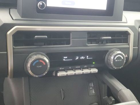 Used 2025 Toyota Tacoma SR image 28