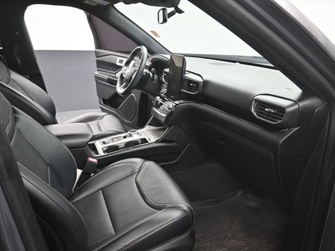 Used 2021 Ford Explorer ST w/ Equipment Group 401A image 24