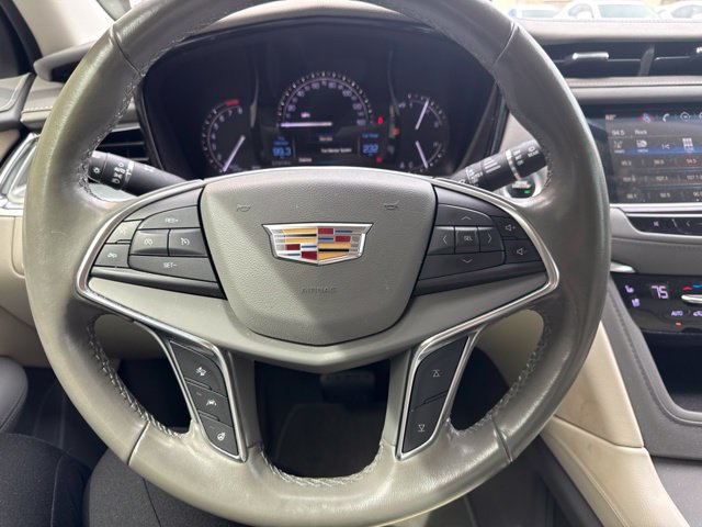 Used 2019 Cadillac XT5 Premium Luxury FWD image 14