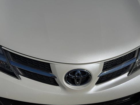 Used 2014 Toyota RAV4 Limited w/ Technology Package AWD/4WD image 19