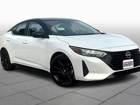 New 2025 Nissan Sentra SR w/ Midnight Edition image 2