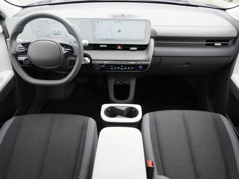 Used 2024 Hyundai Ioniq 5 SEL AWD/4WD image 9
