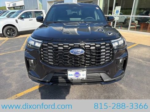 New 2026 Ford Explorer ST-Line w/ ST-Line Street Pack AWD/4WD image 2