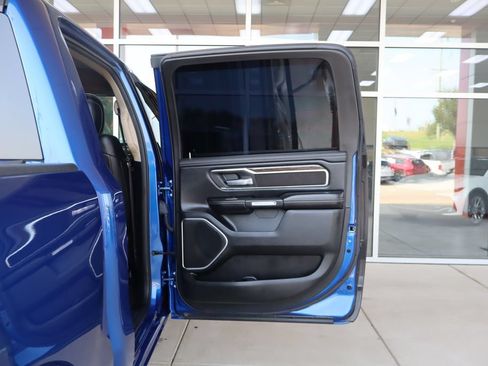 Used 2019 RAM 1500 Laramie AWD/4WD image 38