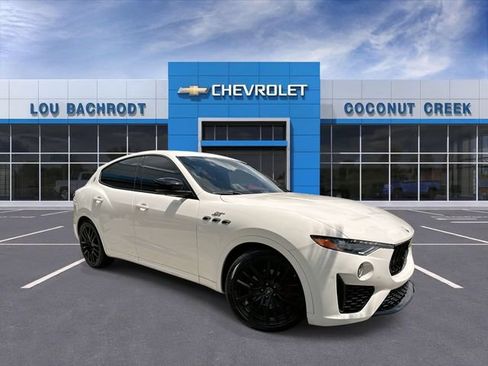 Used 2022 Maserati Levante GT AWD/4WD image 1