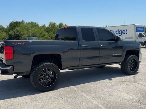 Used 2018 Chevrolet Silverado 1500 LT w/ All Star Edition AWD/4WD image 8