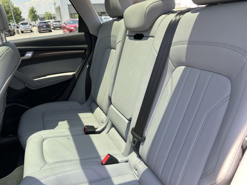 Certified 2023 Audi Q5 2.0T Premium Plus w/ Premium Plus Package AWD/4WD image 32