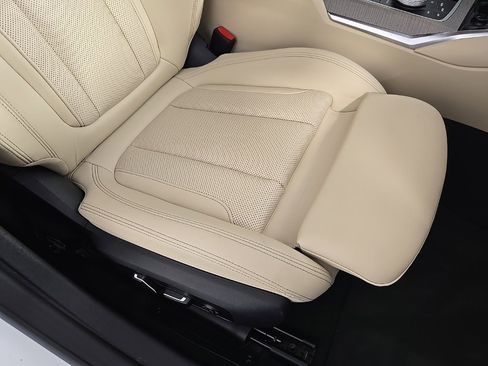 Certified 2025 BMW 430i xDrive w/ Premium Package image 15